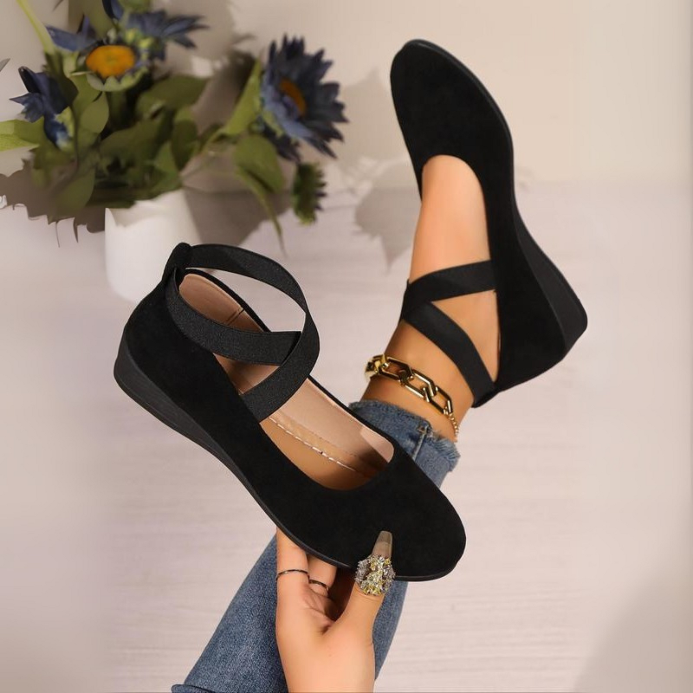 Clara | Flexible wedge heels