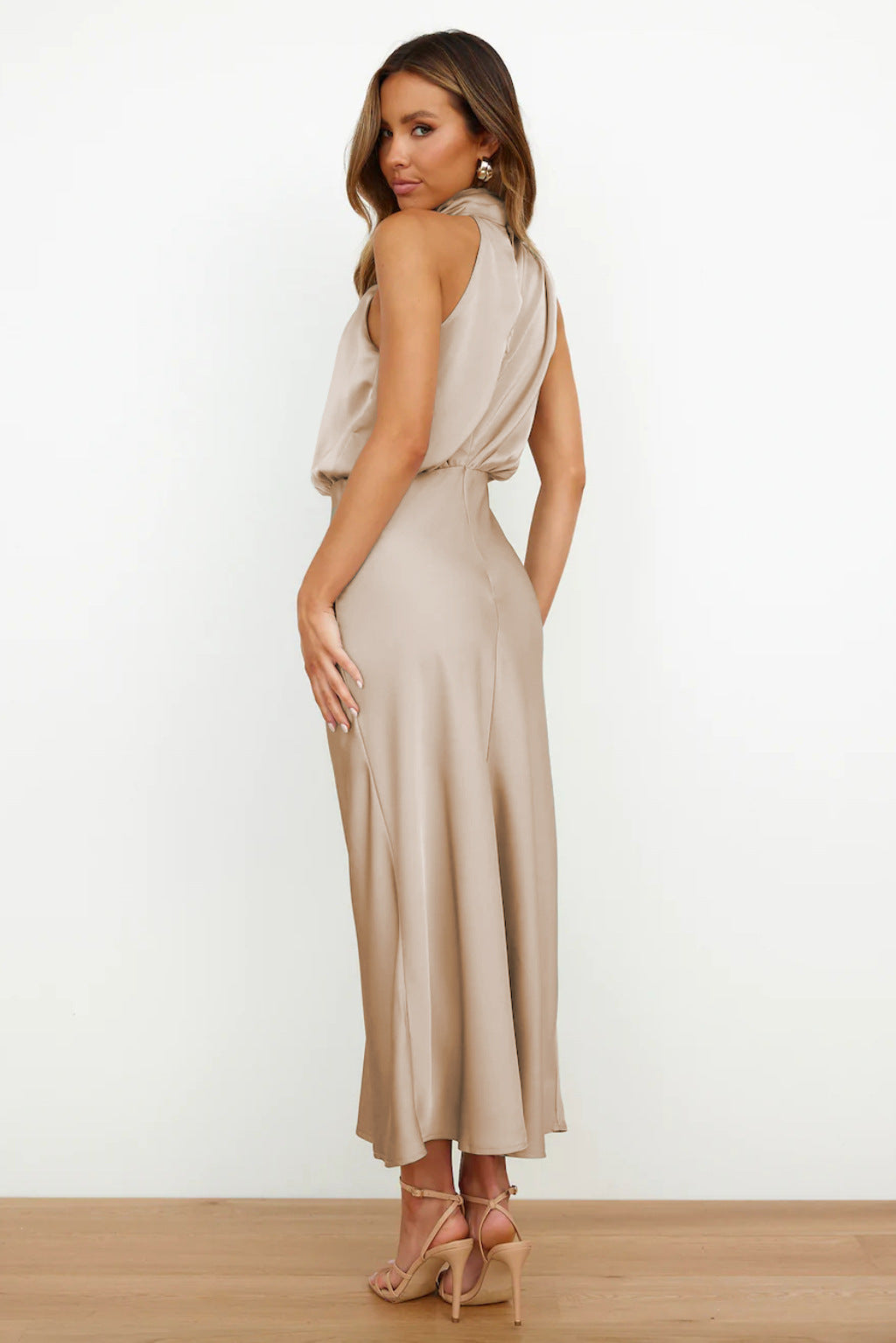 Violette™ | Halter Neck Midi Dress