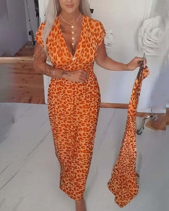 Liona | Flattering V-Neck Animal Print Dress