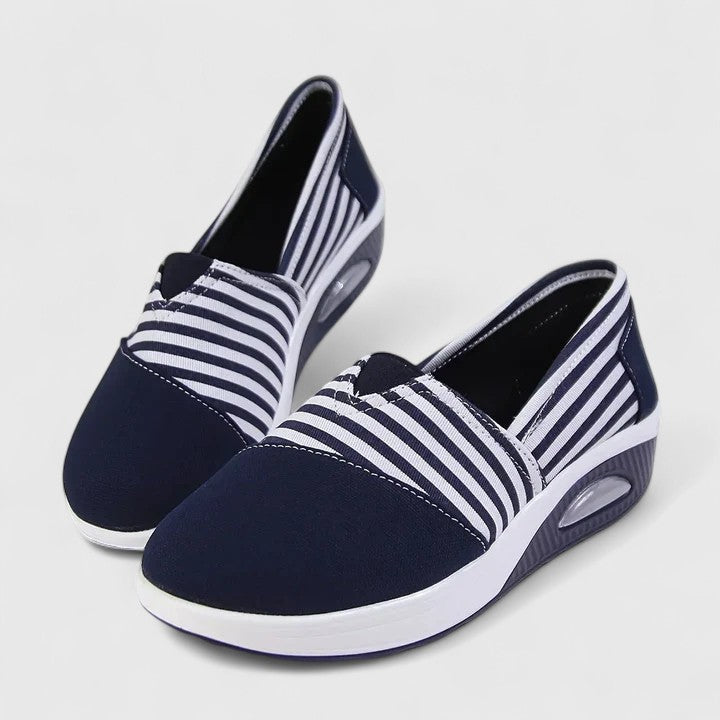 Onóra | Slip-On Walking Sneakers