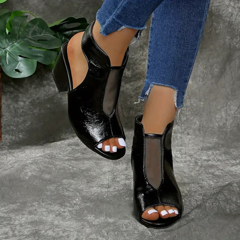 ROMAN SANDALS