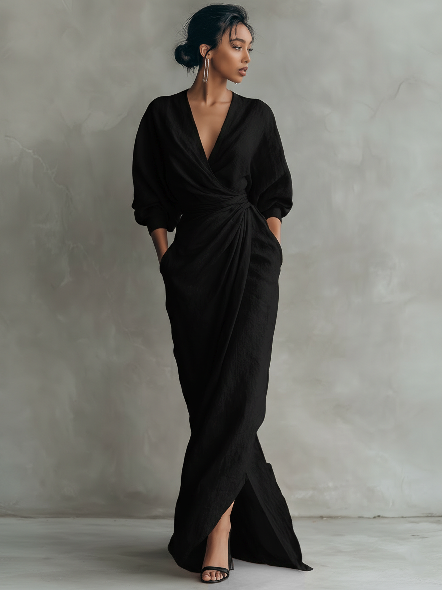 Daria linen dress with a V-neck