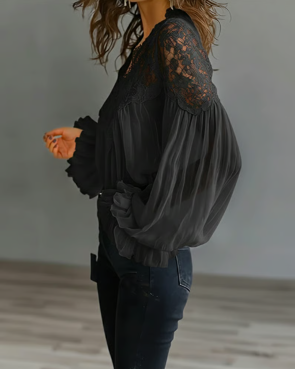 Laceva | Blouse with floral lace and lantern sleeves