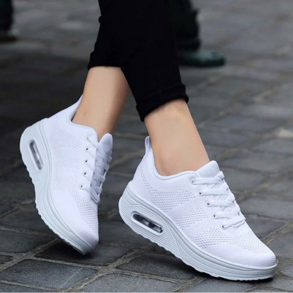 Air Bubble Sneakers - Volmena