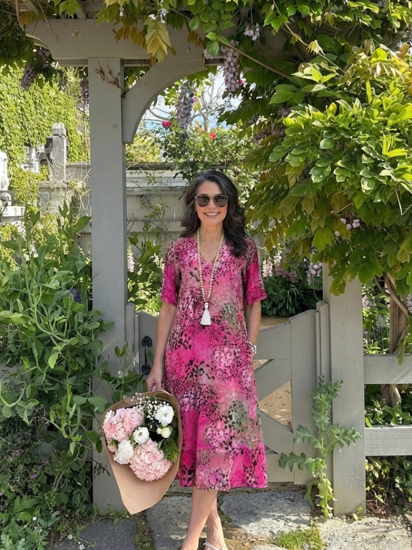Mariselle | Short Sleeve V Neck Printed Midi Dress
