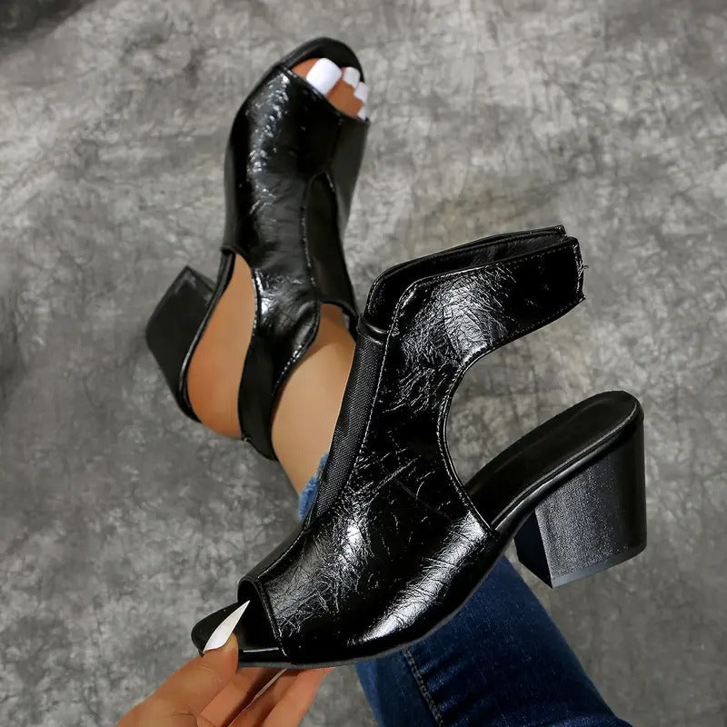 ROMAN SANDALS