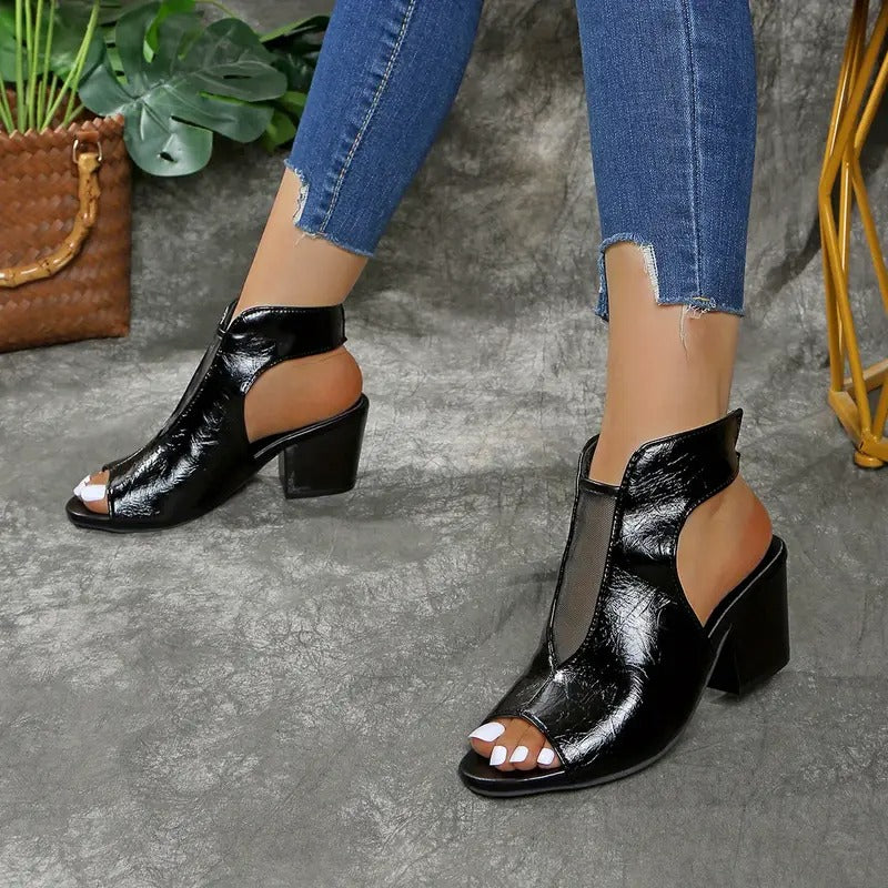 ROMAN SANDALS